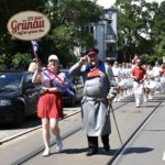 275 Jahre Grünau - Festumzug mit dem Altstadttheater Köpenick