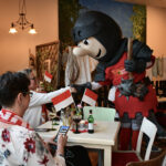 Ritter Keule unterhält die Gäste im Altstadttheater